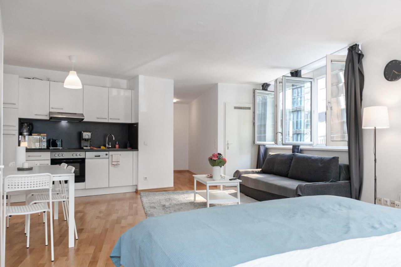 Gasometer Apartment - Designer Building With Amazing View Вена Экстерьер фото