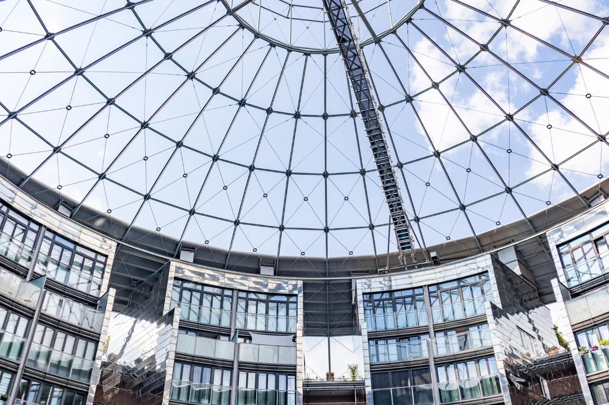 Gasometer Apartment - Designer Building With Amazing View Вена Экстерьер фото